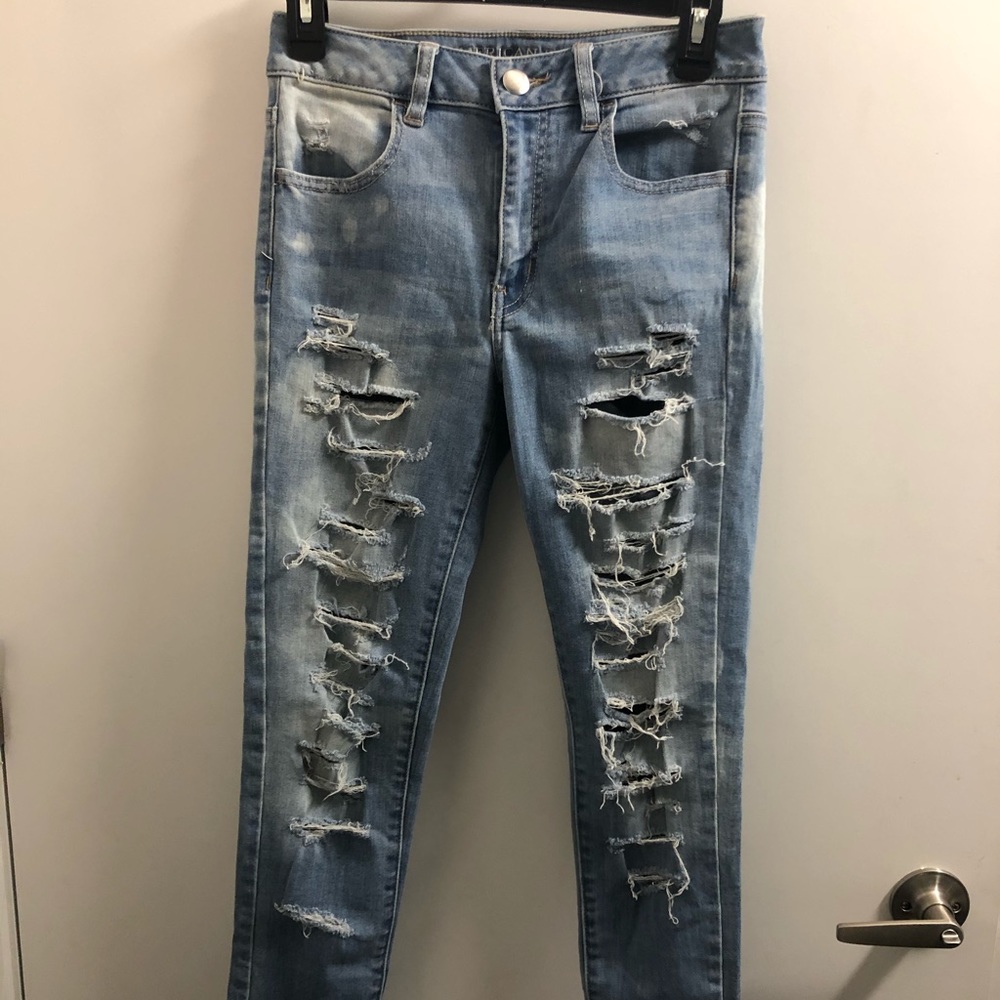 Ripped denim skinny jeans